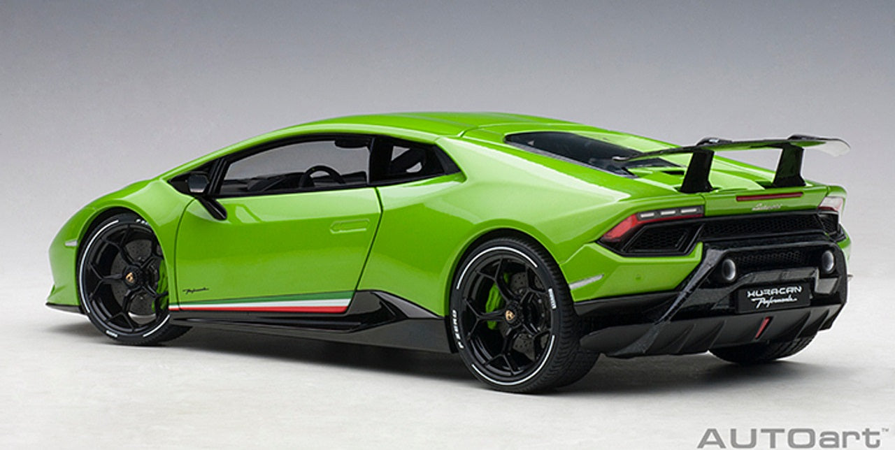 Lamborghini Huracan Performante Pearl Green  1/18 Scale Auto Art AA79154