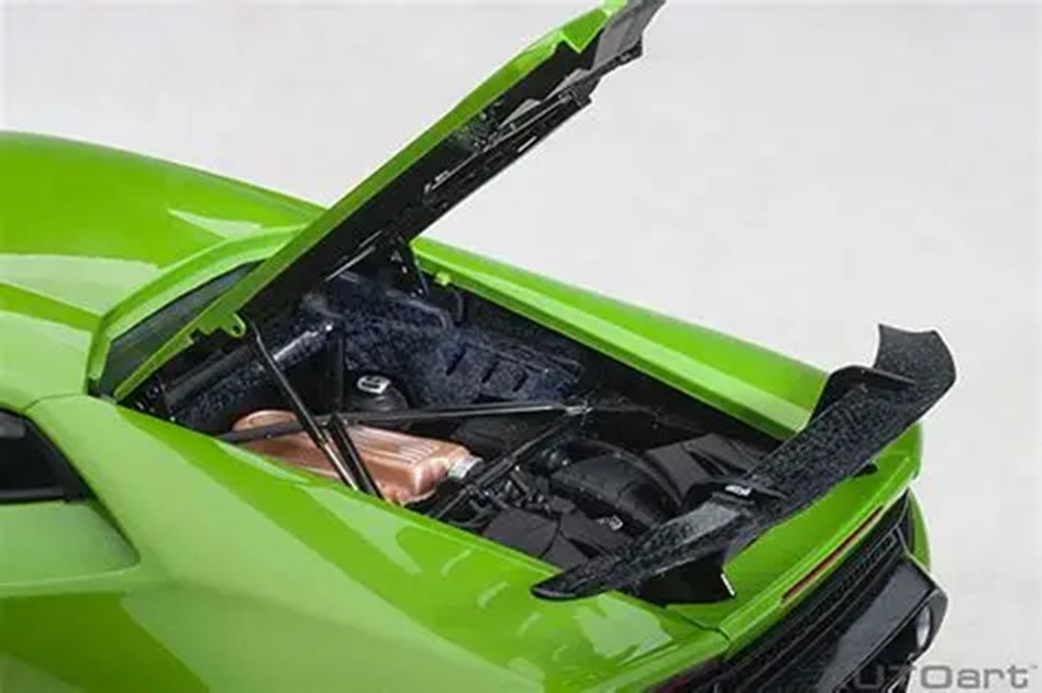 Lamborghini Huracan Performante Pearl Green  1/18 Scale Auto Art AA79154
