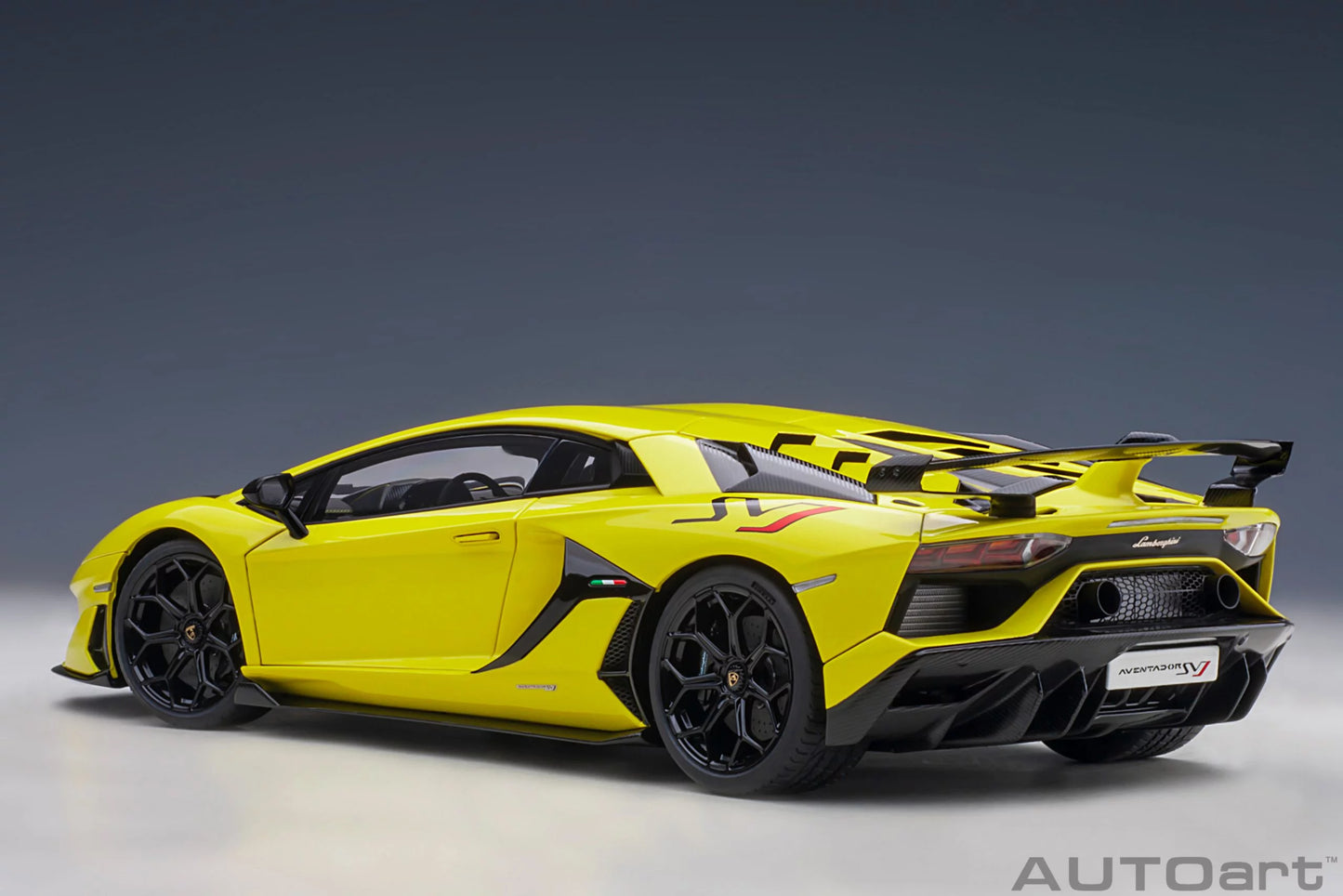 Lamborghini Aventador SVJ Giallo Tenerife/Pearl Yellow - 1/18 Scale - Auto Art - AA79175