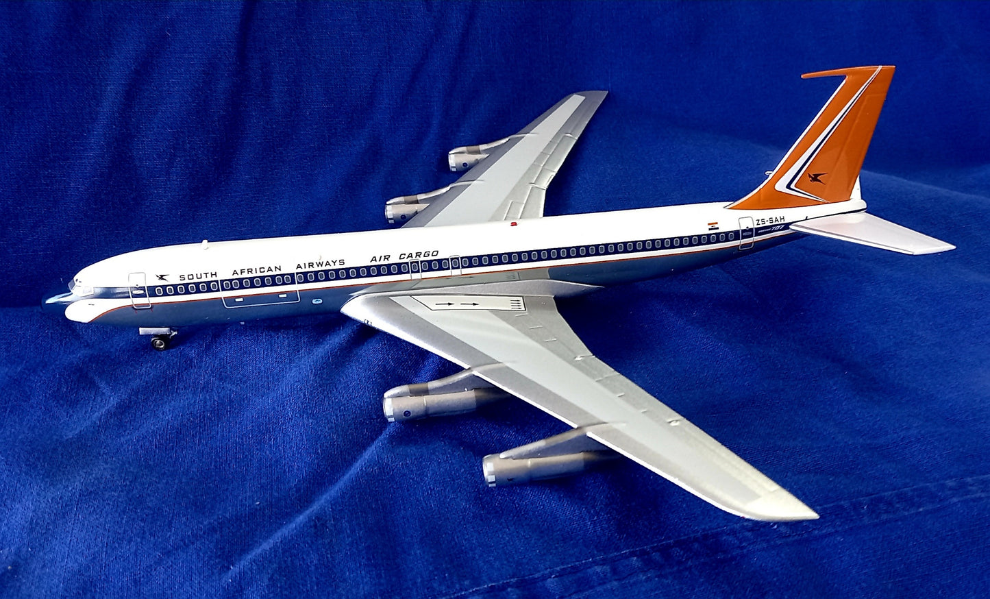 Boeing 707-344C South African Airways Air Cargo - 1/200 Scale Aviation 200 AV2707557P