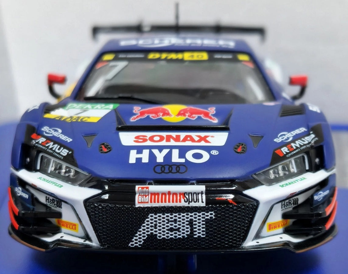 DIGITAL Audi R8 LMS GT3 "Red Bull, #7" 2024 1/32 Scale Carrera Car32044