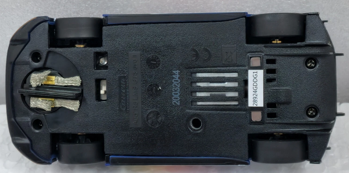 DIGITAL Audi R8 LMS GT3 "Red Bull, #7" 2024 1/32 Scale Carrera Car32044