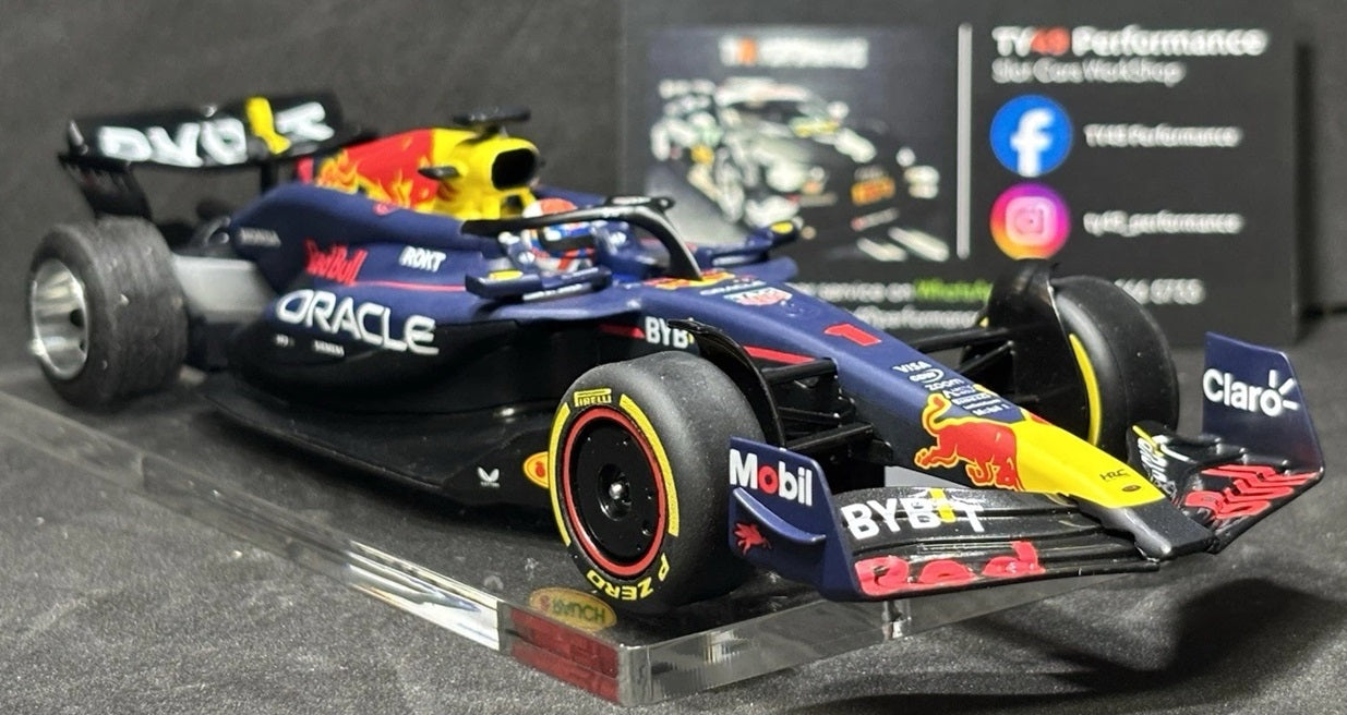 DIGITAL Red Bull F1 RB20 "M.Verstappen #1" 1/32 Scale Carrera Car32046
