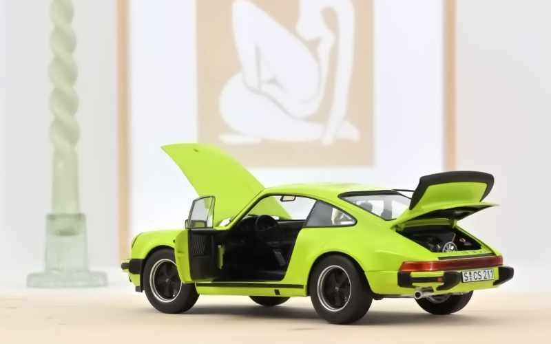 PORSCHE 911 TURBO 3,0 LIGHT GREEN 1976 1/18 Scale NOREV MTDNOR187666