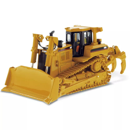 CAT D8R Track-Type Tractor CC - 1/50 Scale Diecast Masters DM85099C