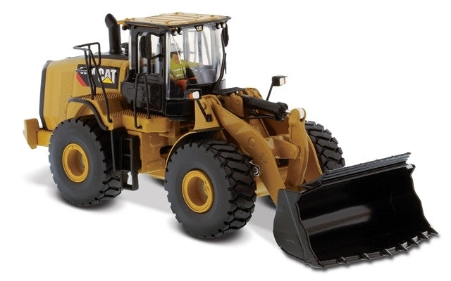 CAT 966M Wheel Loader - 1/50 Scale Diecast Masters DM85928C