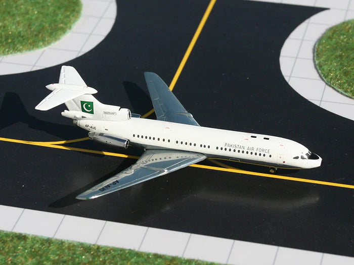Hawker Siddeley HS121 Trident 1E Pakistan Air Force - 1/400 Scale Gemini Jets GMPAF030