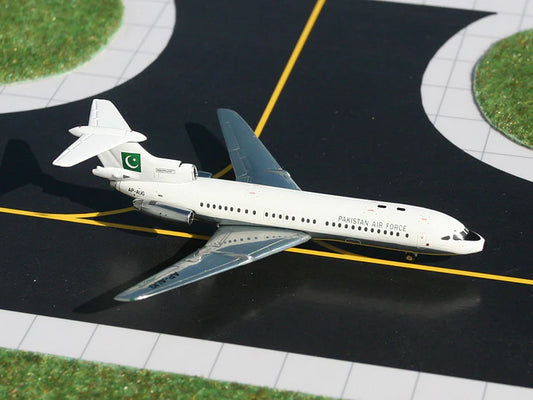 Hawker Siddeley HS121 Trident 1E Pakistan Air Force - 1/400 Scale Gemini Jets GMPAF030