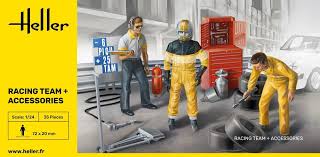 Racing Driver, Crew & Assoccories - 1/24 Scale Heller 82750