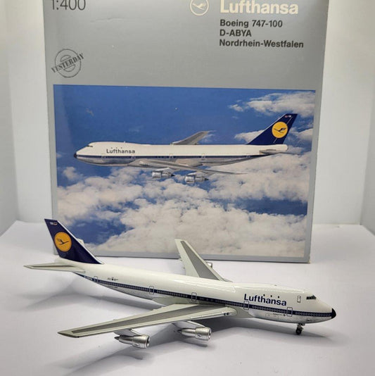 Boeing 747-130 Lufthansa - 1/400 Scale Herpa Wings 561839