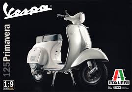 Vespa 125 Primavera - 1/9 Scale Italeri 4633