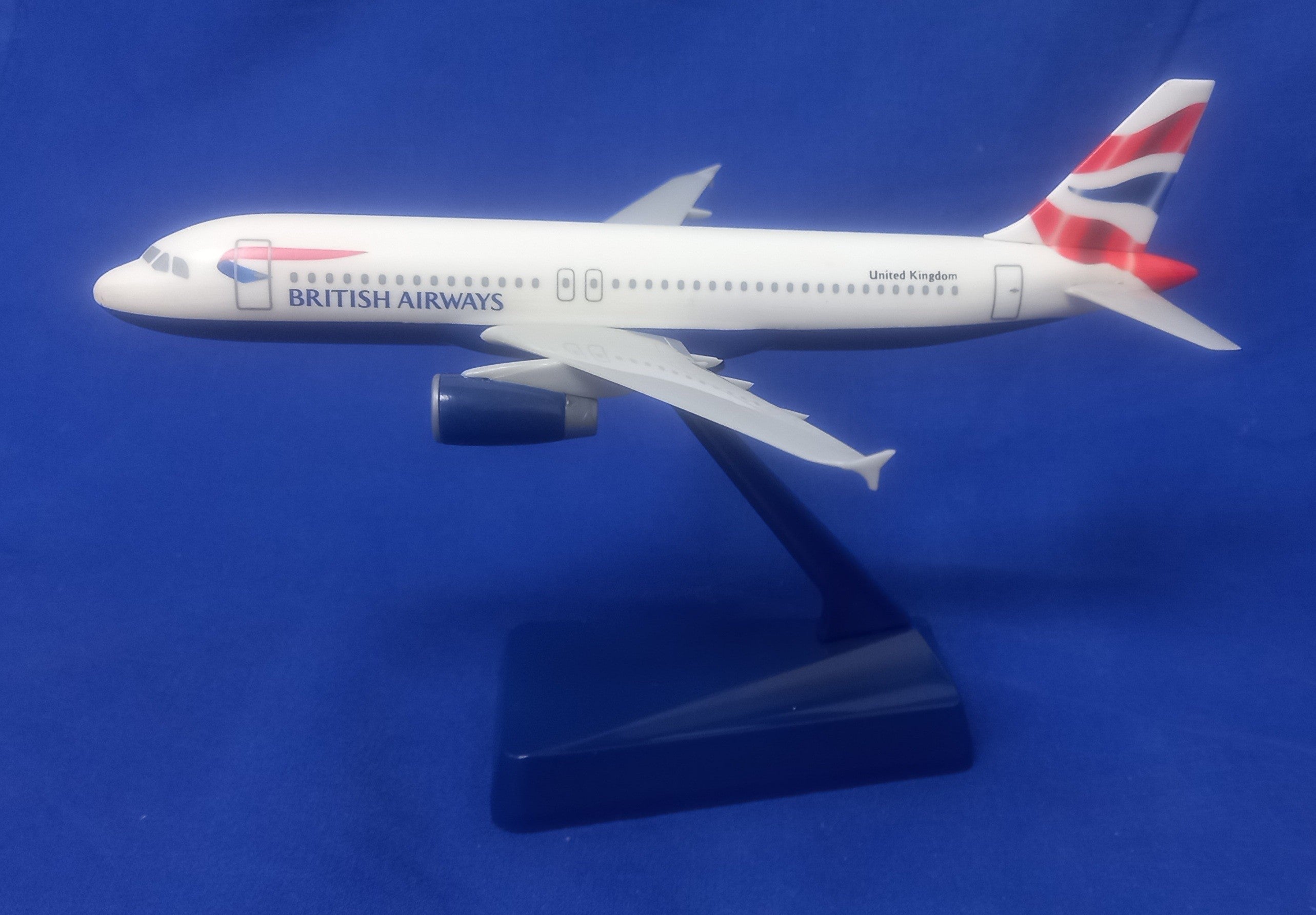Airbus A320 British Airways Desktop Display Model - 1/200 Scale PPC Mo ...