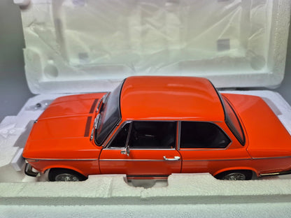 BMW 2002TII ORANGE  1/18 Scale Kyosho KYO08543P
