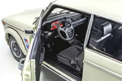 BMW 2002 TURBO WHITE 1/18 Scale Kyosho KYO08544W