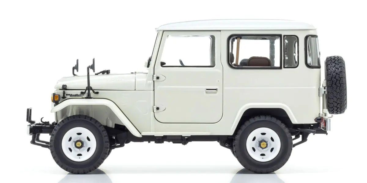 TOYOTA LAND CRUISER40 VAN WHITE 1/18 Scale Kyosho KYO08971W