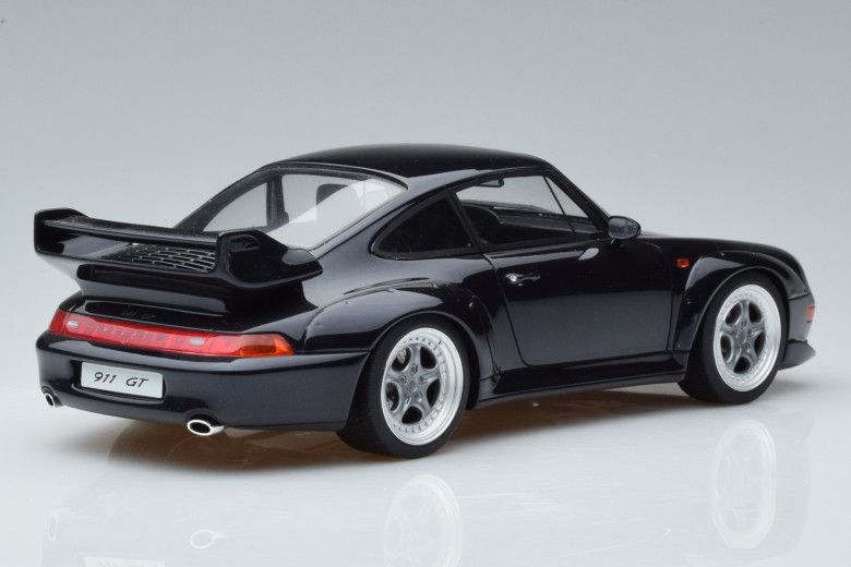 PORSCHE GUNTHER WERKS 993 400R BLACK 1/18 Scale Kyosho KYOGTS028KJ-B