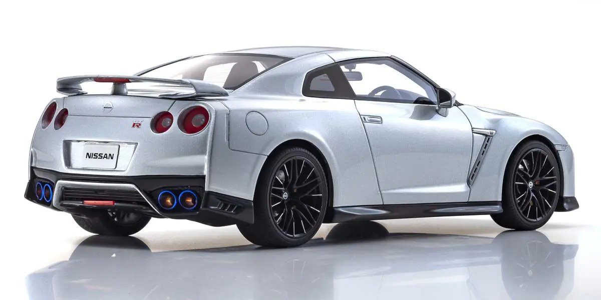 NISSAN GT-R (RESIN) SILVER 2020 1/18 Scale Kyosho KYOKSR18044S-B