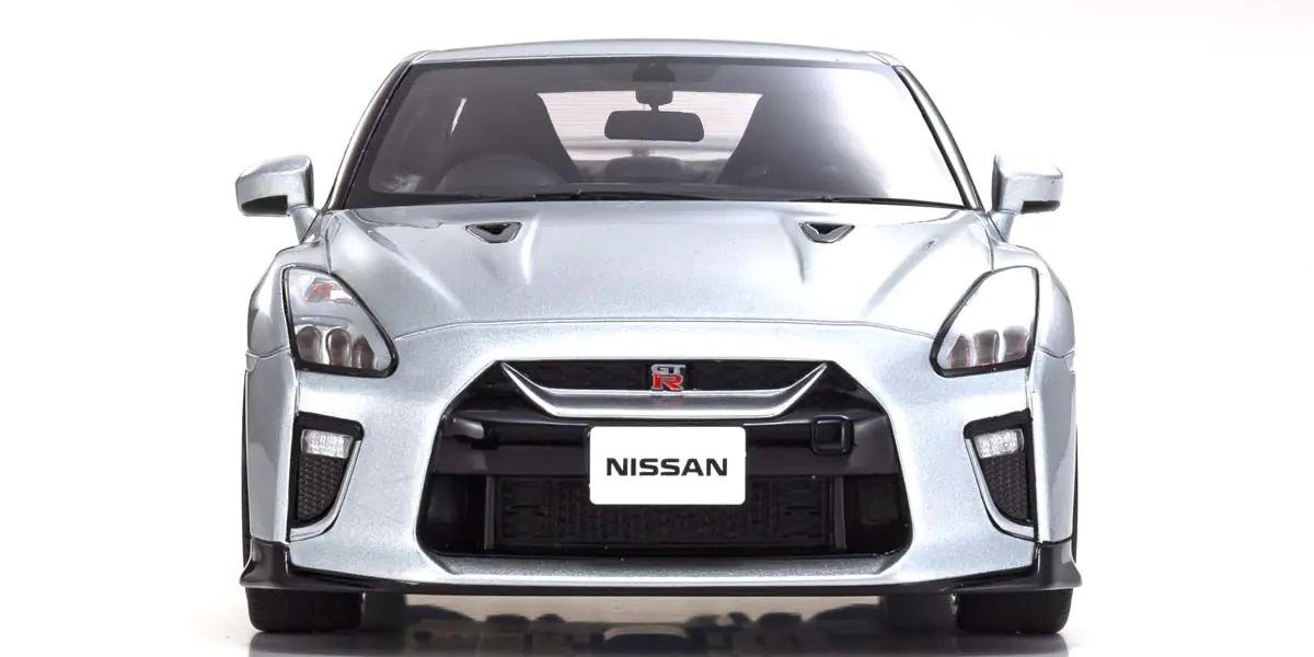 NISSAN GT-R (RESIN) SILVER 2020 1/18 Scale Kyosho KYOKSR18044S-B