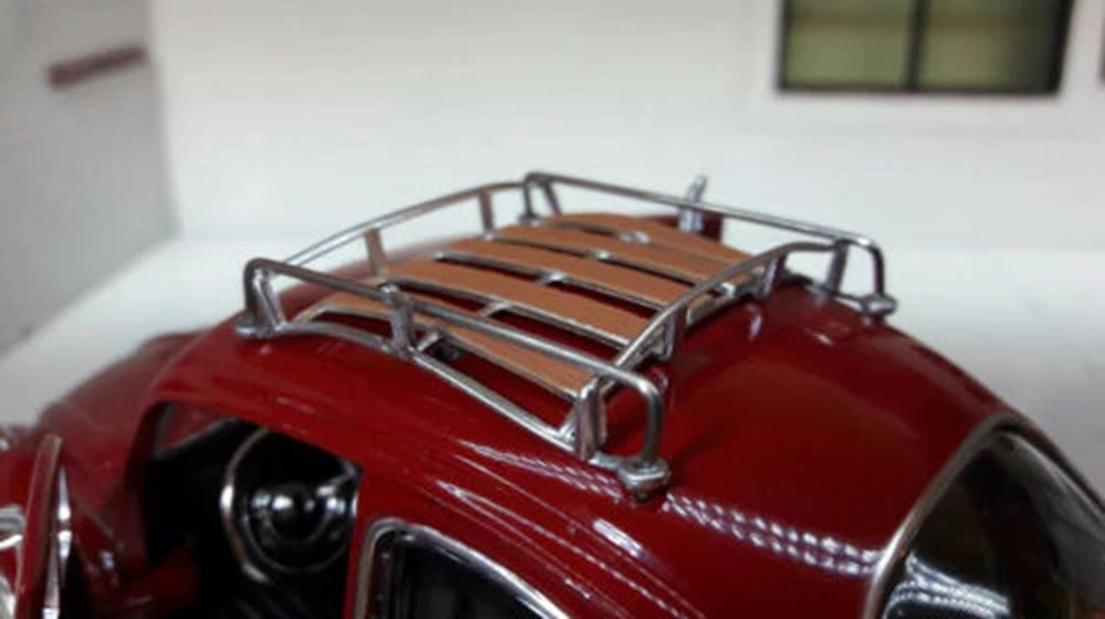 Volkswagen Beetle with Roofrack Burgandy 1/24 Scale MotorMax MOT79559