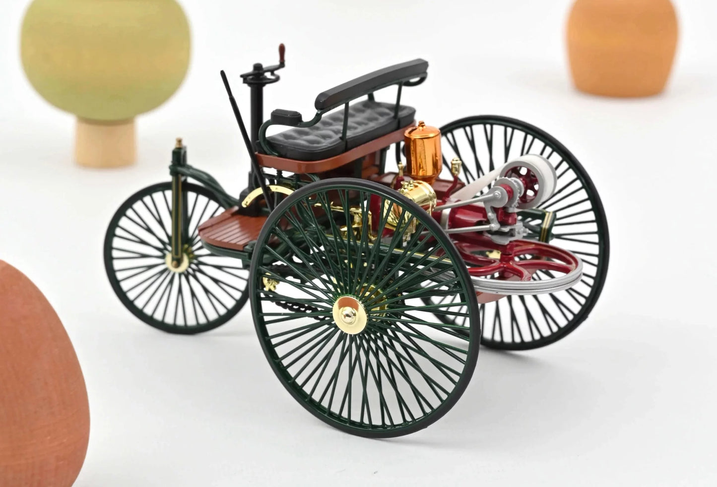 BENZ PATENT-MOTORWAGEN GREEN 1886 1/18 Scale NOREV MTDNOR183701