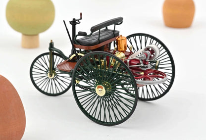 BENZ PATENT-MOTORWAGEN GREEN 1886 1/18 Scale NOREV MTDNOR183701