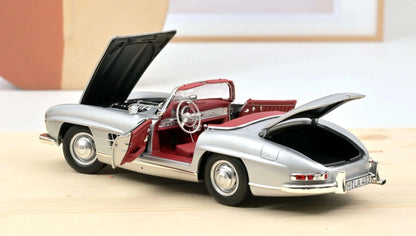 MERCEDES-BENZ 300 SL ROADSTER SILVER 1957 1/18 Scale NOREV MTDNOR183890