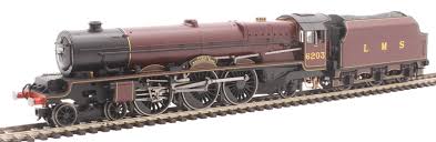 LMS, Princess Royal, 4-6-2, 6203 'Princess Margaret Rose' (with flickering firebox) - Era 3 - 00 Gauge Hornby R30001