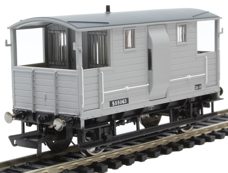 BR 24t Diag 1543 Goods Brake Van S55063 - 00 Gauge Hornby R6915B