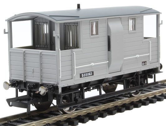 BR 24t Diag 1543 Goods Brake Van S55063 - 00 Gauge Hornby R6915B