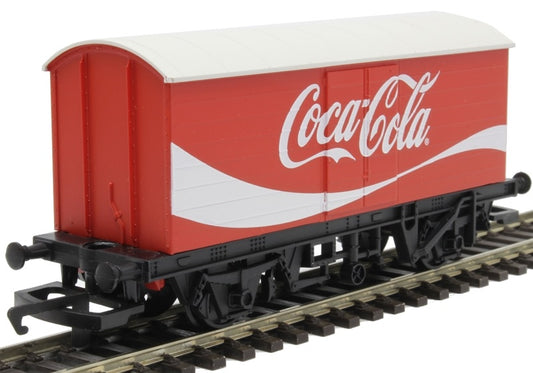 LWB Box Van Coca-Cola - 00 Gauge Hornby R6934