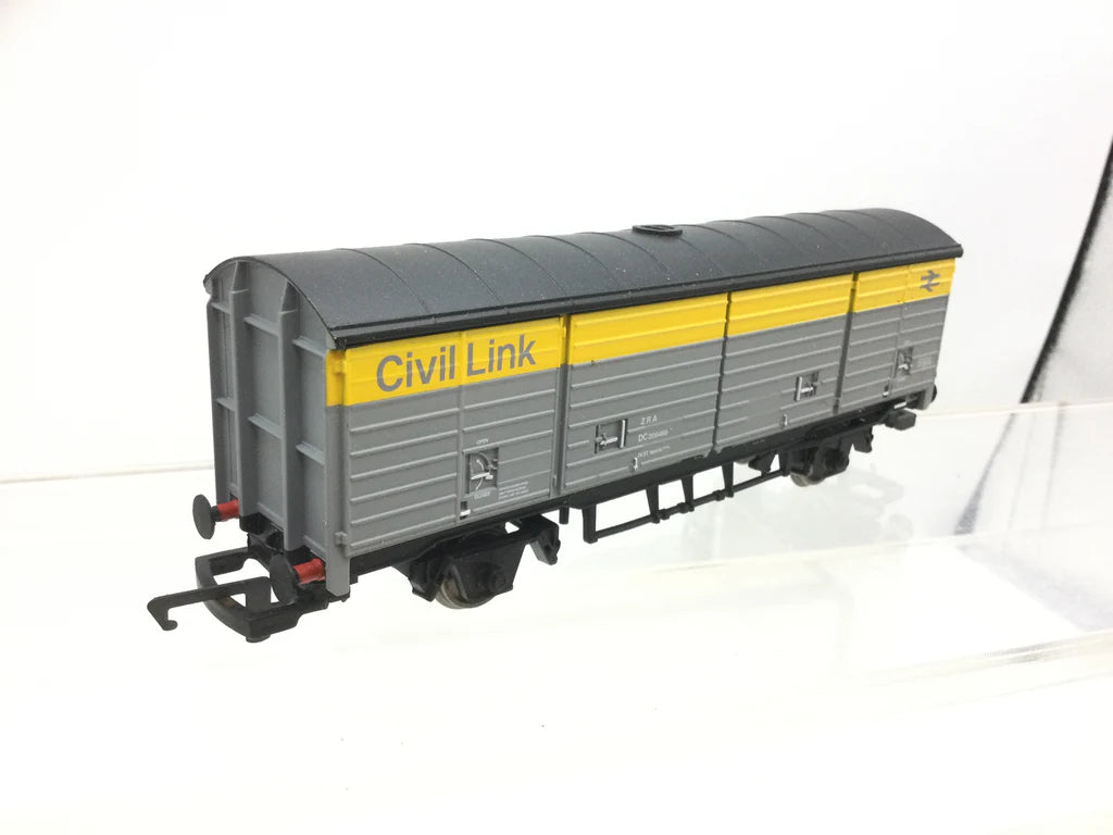 BR ZRA Civil Link Van DC200488 Era 8 - 00 Gauge Hornby R6984