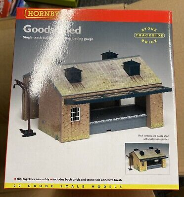 Goods Shed - 00 Gauge Hornby R8002