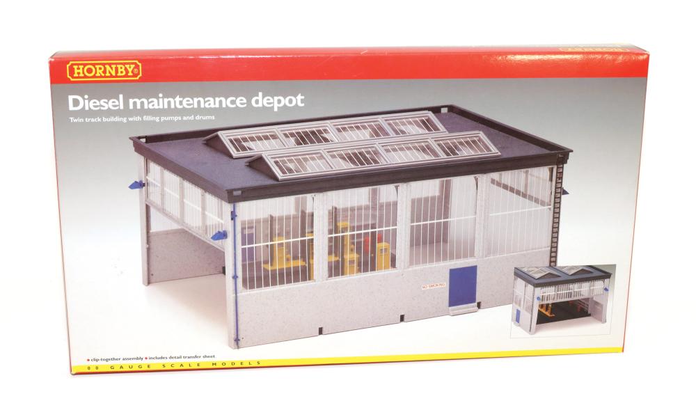 Diesel Maintenance Depot - 00 Gauge Hornby R8006