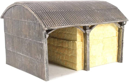 Country Farm Dutch Barn - 00 Gauge Hornby R9851