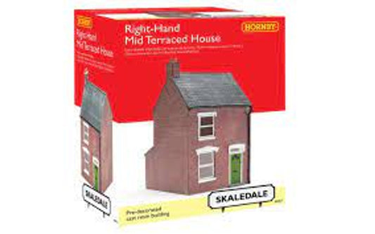 Right Hand Mid Terraced House - 00 Gauge Hornby R9863