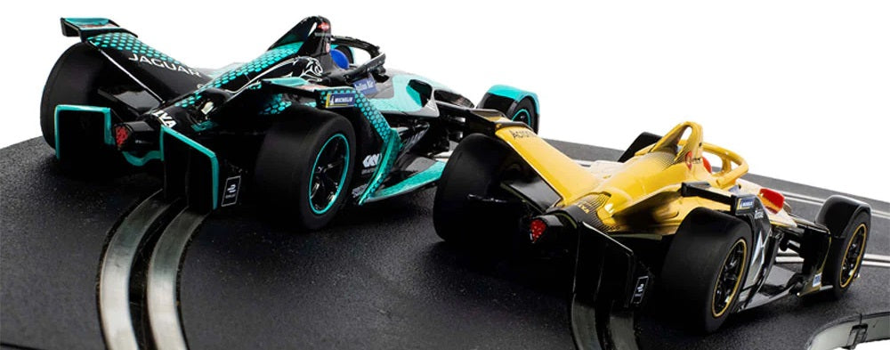 SPARK PLUG - FORMULA E RACE SET 1/32 Scale Scalextric SCAC1423P