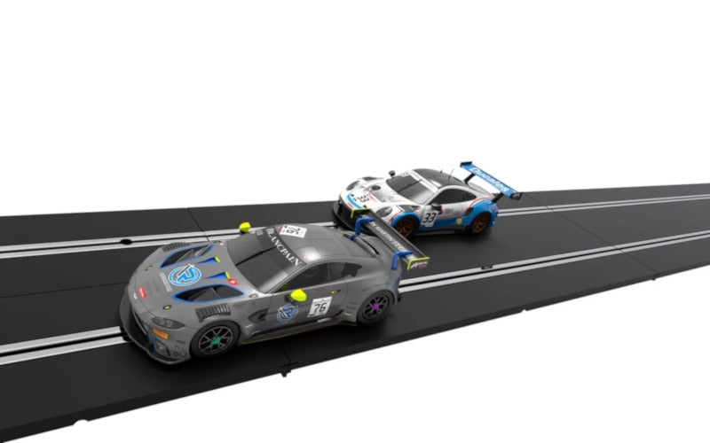 Scalextric ARC AIR World GT - 1/32 Scale - Scalextric - SCAC1434M