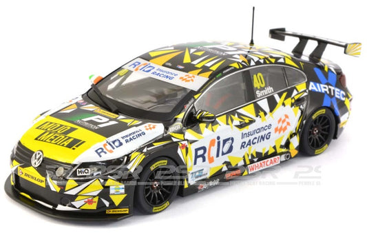 BTCC VW Passat Aaron Smith 1/32 Scale Scalextric SCAC3864
