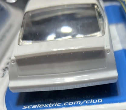Chevrolet Monte Carlo 1986 White 1/32 Scalextric SCAC4072