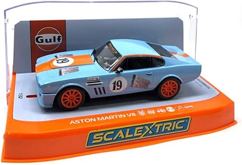 Aston Martin V8 Gulf Edition Rikki Cann 1/32 Scale Scalextric SCAC4209