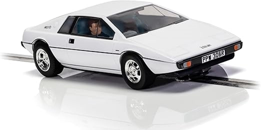 Lotus Esprit S1 - James Bond- The Spy Who Loved Me 1/32 Scale Scalextric SCAC4229