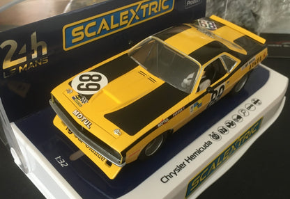 Chrysler Hemi Cuda Le Mans 1975 1/32 Scale Scalextric SCAC4345