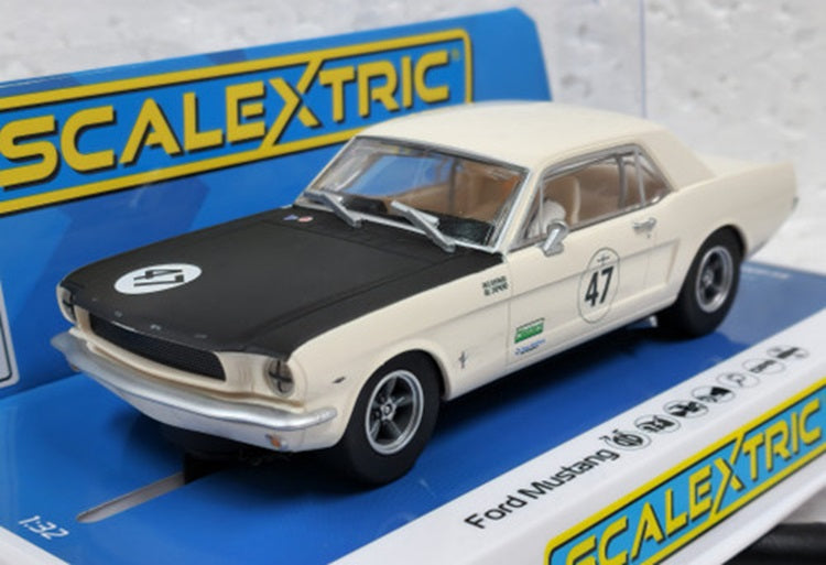 Ford Mustang Bill & Fred Shepherd Goodwood 1/32 Scale Scalextric SCAC4353