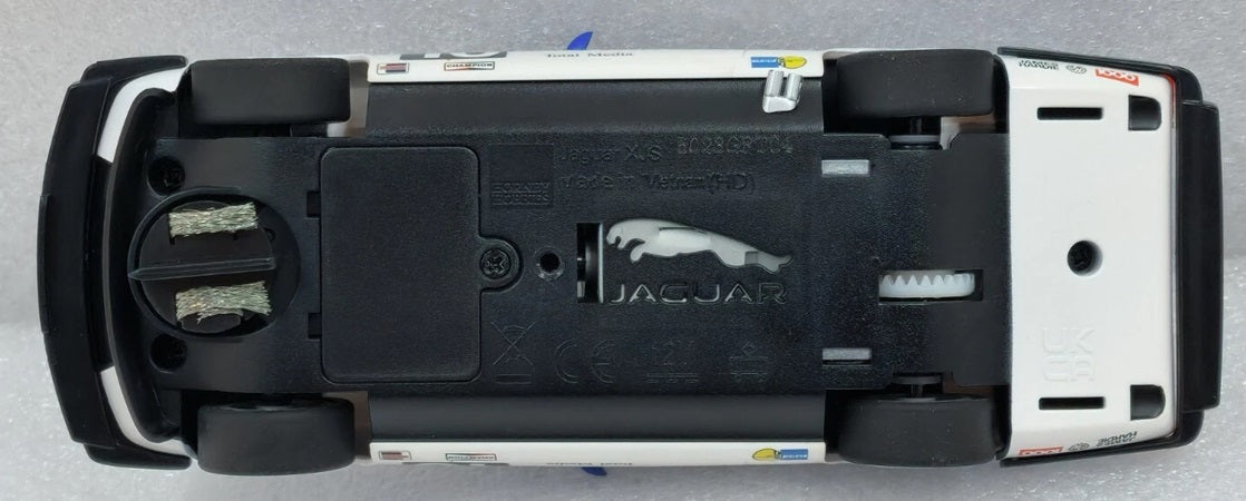 Jaguar XJS 1986 Bathurst 1000 Goss 1/32 Scale Scalextric SCAC4400