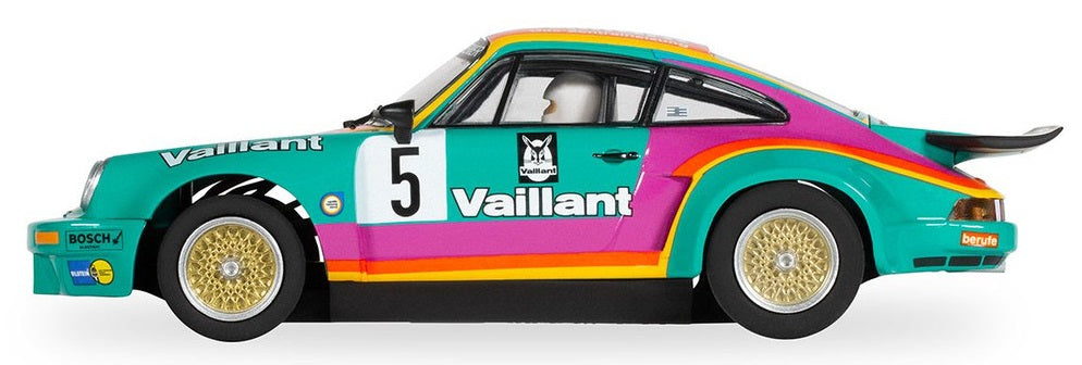 PORSCHE 911 3.0 RSR VAILLANT 1/32 Scale Scalextric SCAC4439