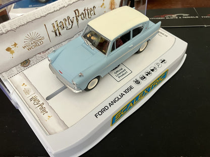 Ford Anglia 105e Harry Potter Edition 1/32 Scale Scalextric SCAC4504