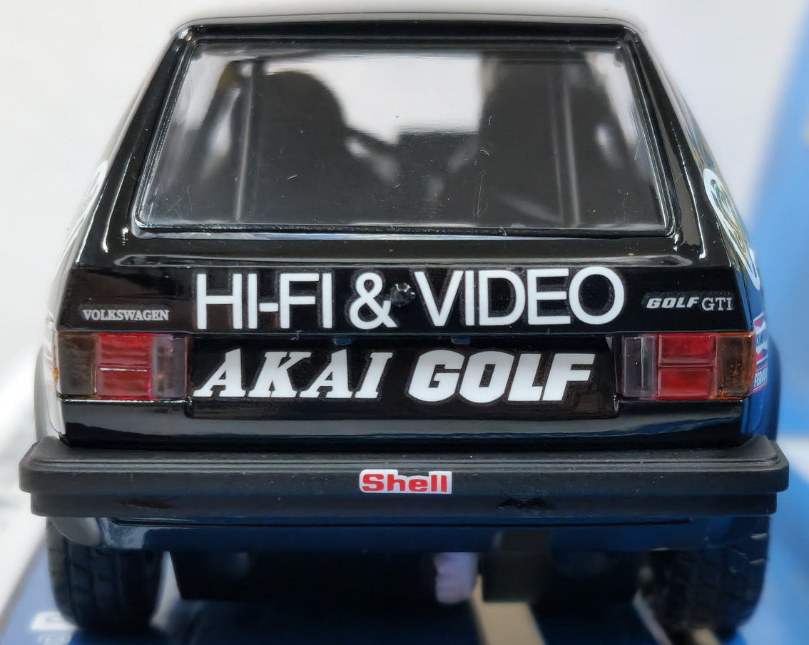 VW GOLF GTI - RICHARD LLOYD RACING 1/32 Scale Scalextric SCAC4520