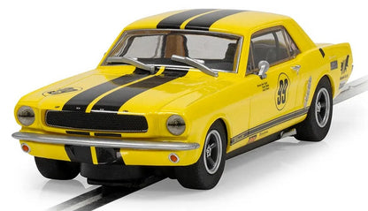 FORD MUSTANG YELLOW & BLACK 1/32 Scale Scalextric SCAC4537