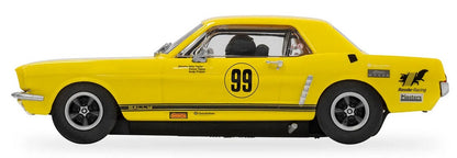 FORD MUSTANG YELLOW & BLACK 1/32 Scale Scalextric SCAC4537