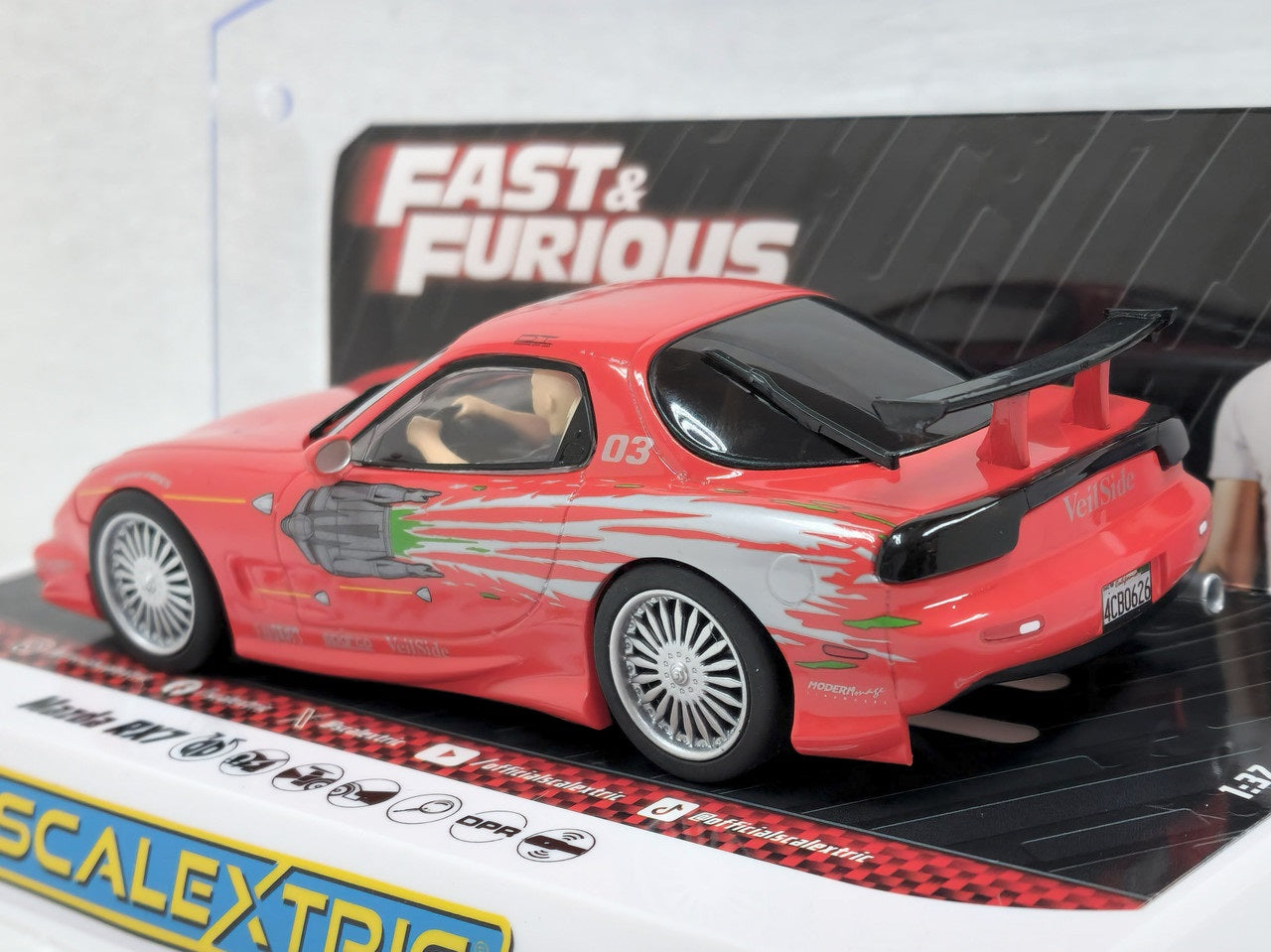 MAZDA RX7 FAST & FURIOUS DOM TORETTO 1/32 Scale Scalextric SCAC4592
